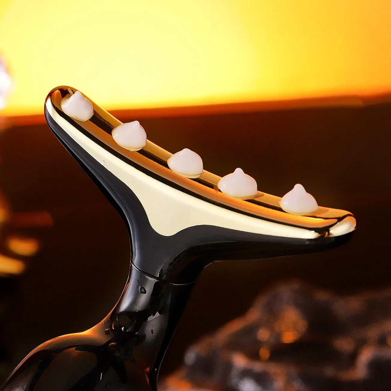 🌸 Appareil de Lifting Visage & Cou – Technologie Beauté Asiatique MERISA 🌸